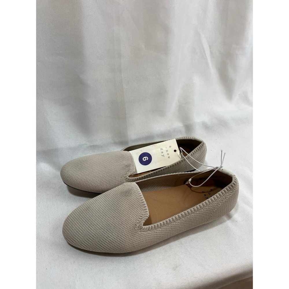 A New Day Womens Knit Pointed Toe Ballet Flats Beige Slip On Loafers Size 6 NWT